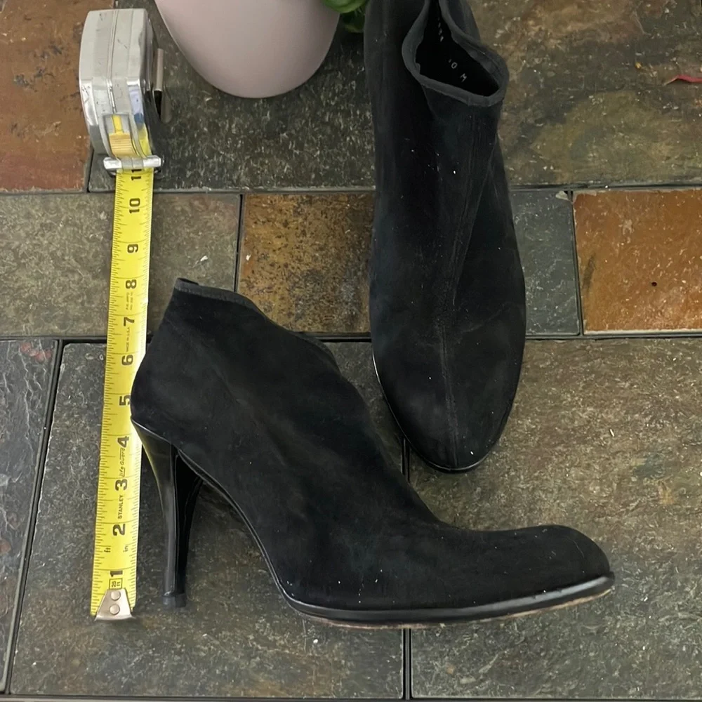 Black suede high heel booties size 10 leather‎ soles made in Italy